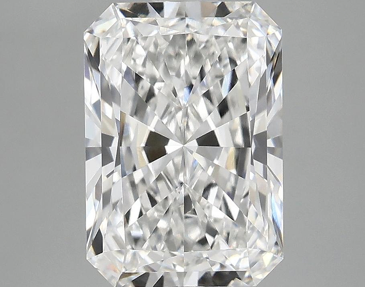3.1 Carat Radiant Shaped Ideal Cut VVS2 IGI Certified Lab Grown Diamond