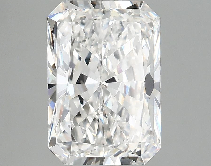 3.18 Carat Radiant Shaped Ideal Cut VS1 IGI Certified Lab Grown Diamond