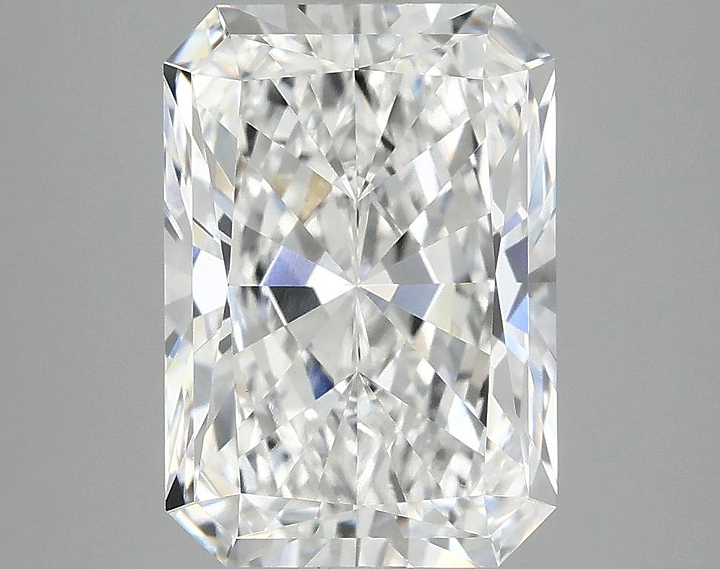 4.07 Carat Radiant Shaped Ideal Cut VVS2 IGI Certified Lab Grown Diamond