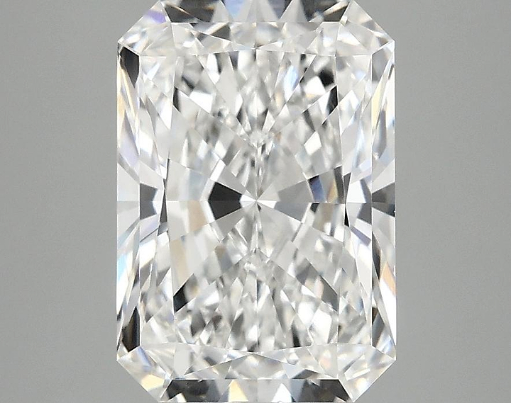 3.09 Carat Radiant Shaped Ideal Cut VVS2 IGI Certified Lab Grown Diamond