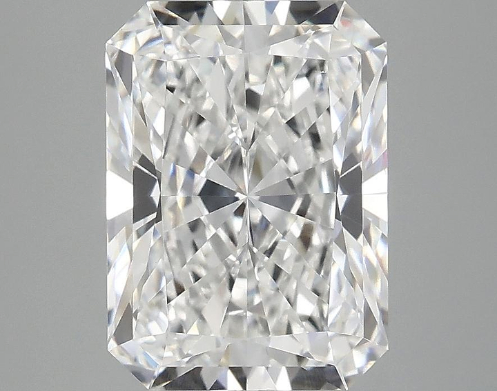 3.07 Carat Radiant Shaped Excellent Cut VVS2 IGI Certified Lab Grown Diamond