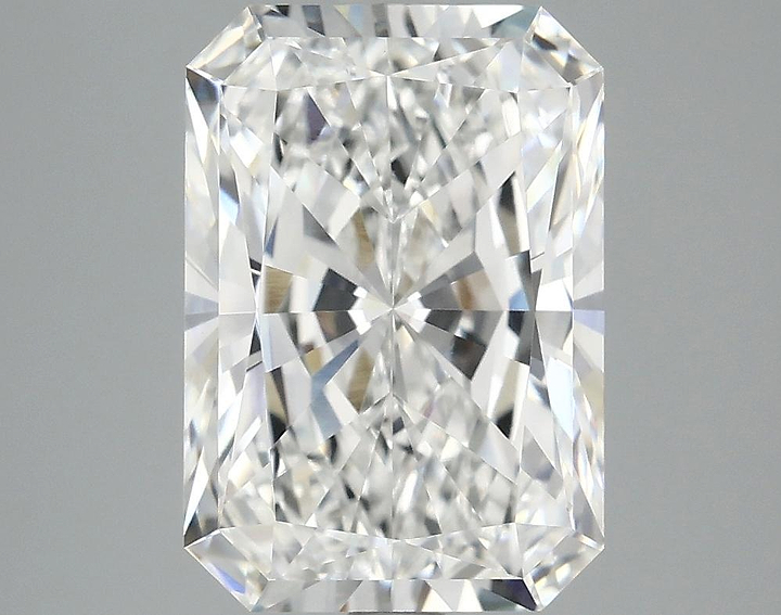 4.19 Carat Radiant Shaped Ideal Cut VVS2 IGI Certified Lab Grown Diamond