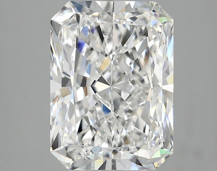 3.02 Carat Radiant Shaped Excellent Cut VS1 IGI Certified Lab Grown Diamond