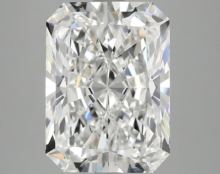 4.06 Carat Radiant Shaped Excellent Cut VVS2 IGI Certified Lab Grown Diamond