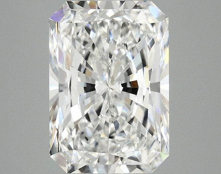 4.18 Carat Radiant Shaped Ideal Cut VS1 IGI Certified Lab Grown Diamond
