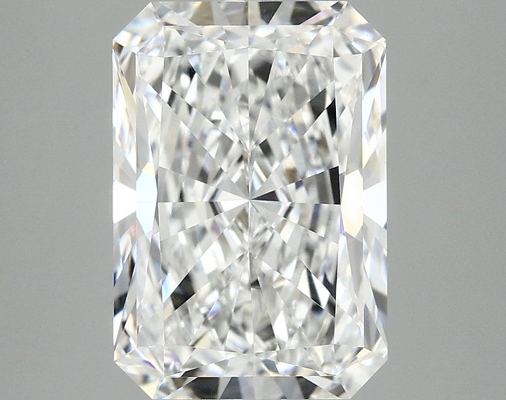 4.0 Carat Radiant Shaped Ideal Cut VVS2 IGI Certified Lab Grown Diamond