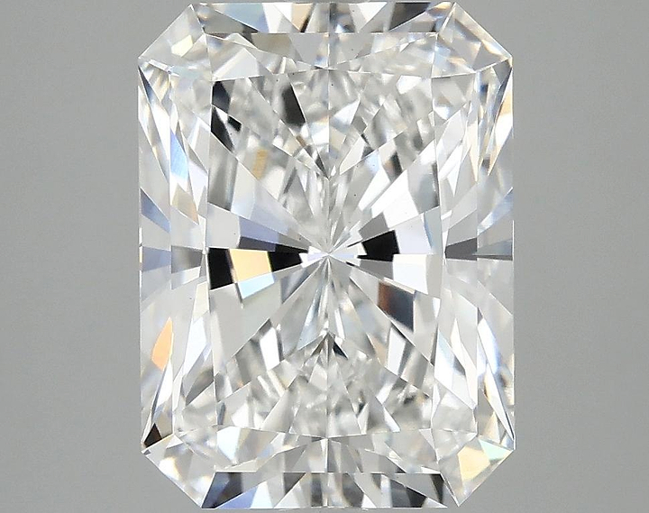 4.09 Carat Radiant Shaped Excellent Cut VVS2 IGI Certified Lab Grown Diamond