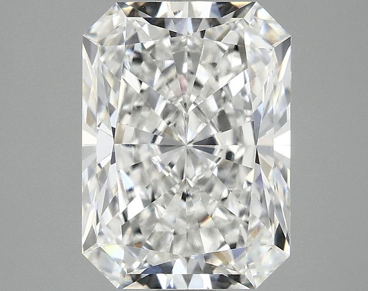 3.05 Carat Radiant Shaped Excellent Cut VS2 IGI Certified Lab Grown Diamond