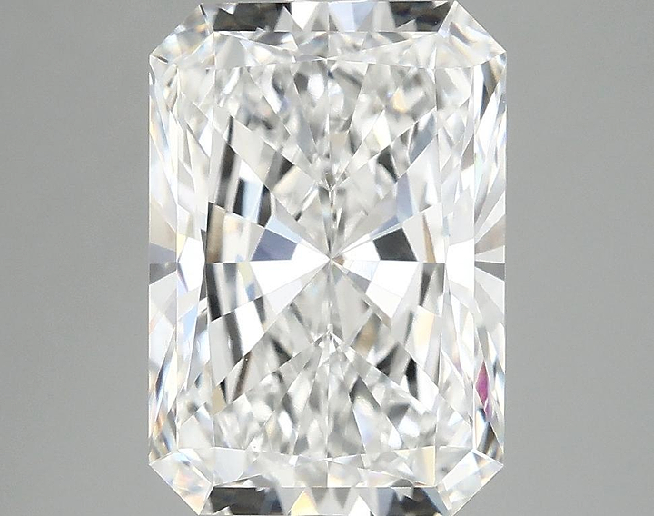 4.07 Carat Radiant Shaped Ideal Cut VS2 IGI Certified Lab Grown Diamond