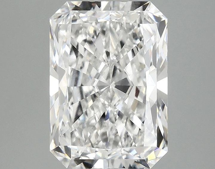 3.03 Carat Radiant Shaped Ideal Cut VS1 IGI Certified Lab Grown Diamond