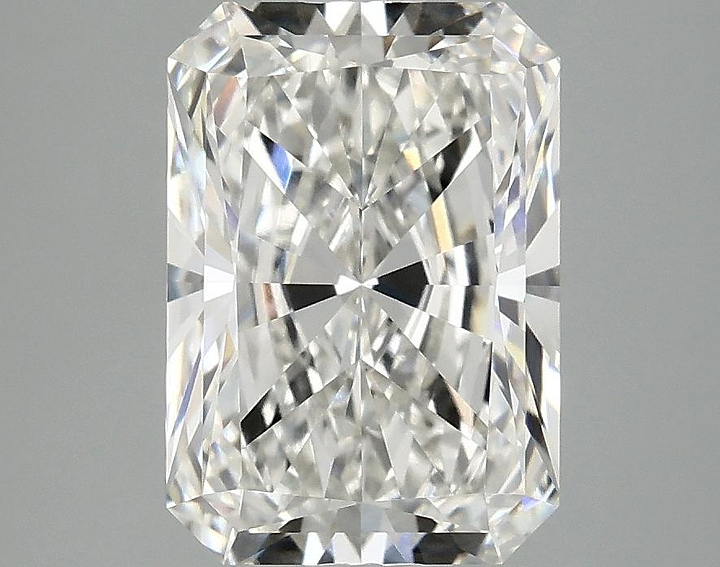 3.1 Carat Radiant Shaped Ideal Cut VVS2 IGI Certified Lab Grown Diamond
