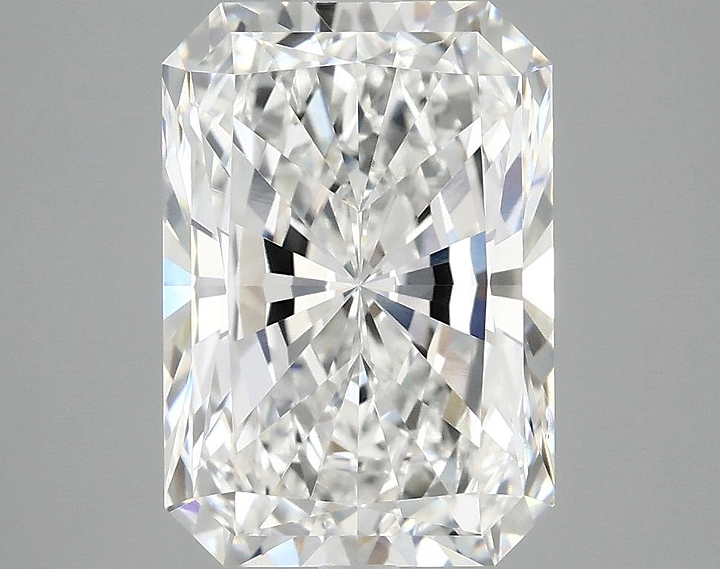 4.04 Carat Radiant Shaped Ideal Cut VVS2 IGI Certified Lab Grown Diamond