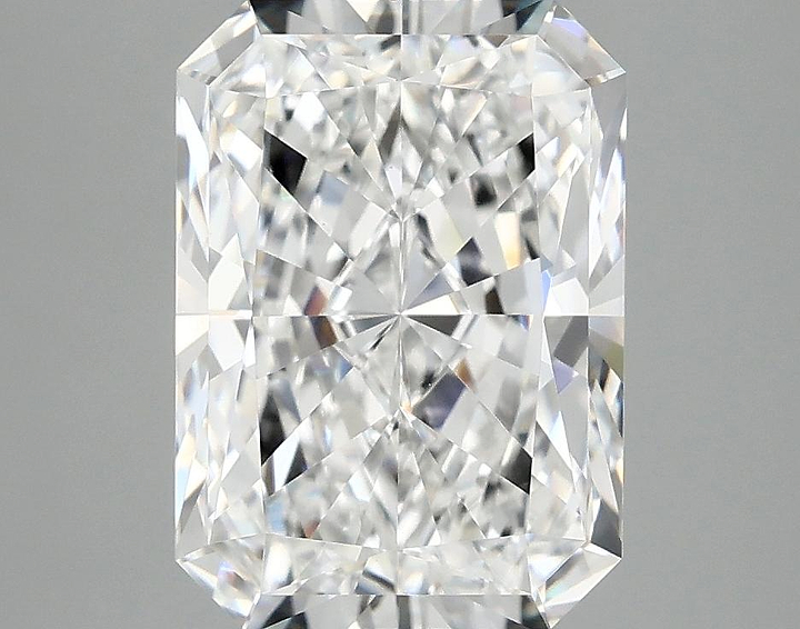 4.06 Carat Radiant Shaped Ideal Cut VVS2 IGI Certified Lab Grown Diamond