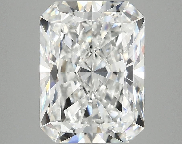 3.91 Carat Radiant Shaped Excellent Cut VVS2 IGI Certified Lab Grown Diamond