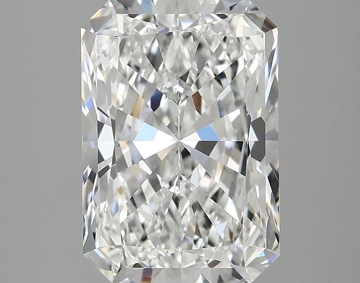 3.05 Carat Radiant Shaped Ideal Cut VVS2 IGI Certified Lab Grown Diamond