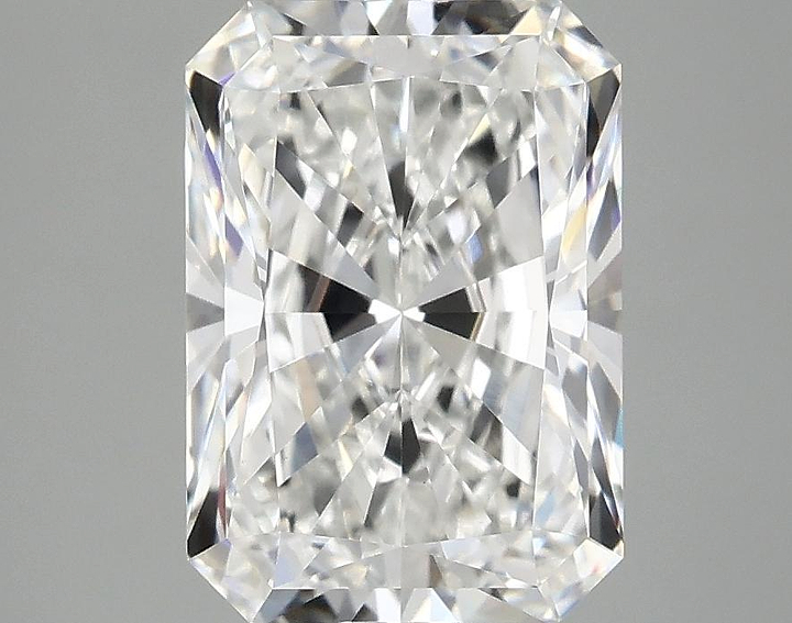 3.08 Carat Radiant Shaped Ideal Cut VVS2 IGI Certified Lab Grown Diamond
