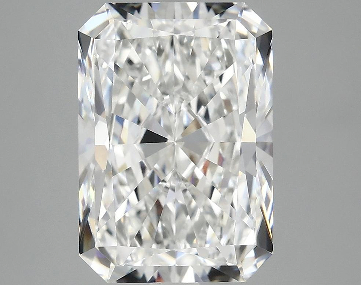 4.14 Carat Radiant Shaped Ideal Cut VVS2 IGI Certified Lab Grown Diamond
