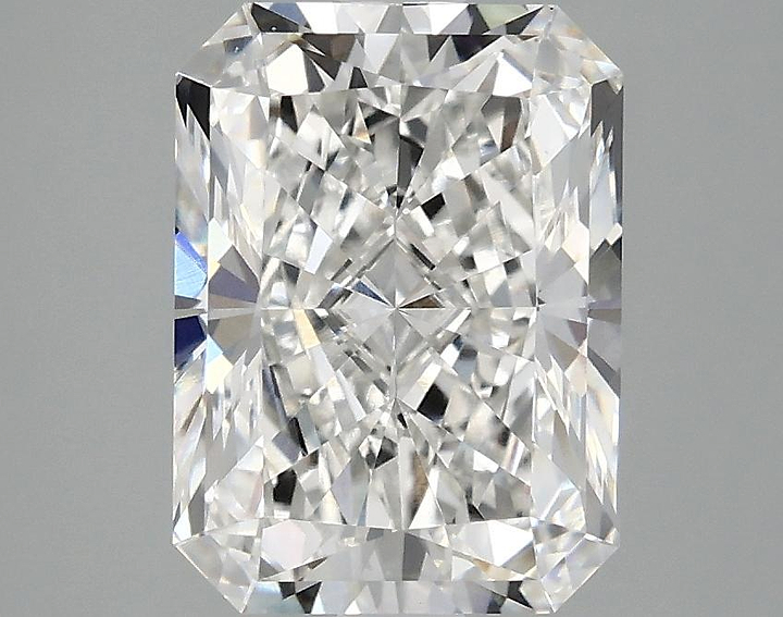 3.04 Carat Radiant Shaped Excellent Cut VVS2 IGI Certified Lab Grown Diamond