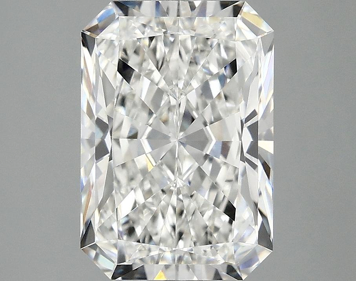 3.01 Carat Radiant Shaped Ideal Cut VVS2 IGI Certified Lab Grown Diamond
