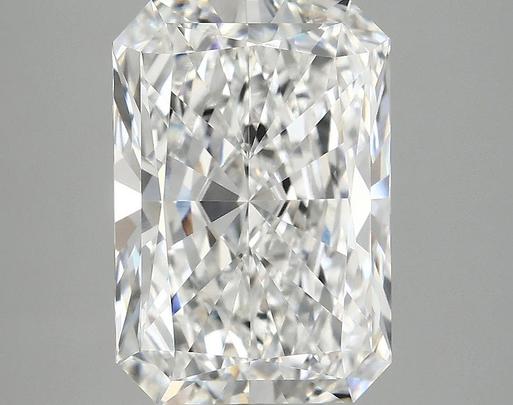 4.03 Carat Radiant Shaped Ideal Cut VVS2 IGI Certified Lab Grown Diamond