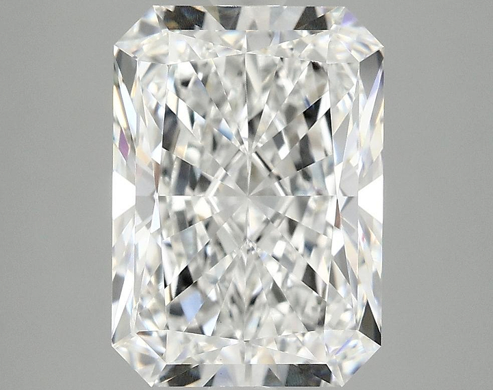 4.06 Carat Radiant Shaped Ideal Cut VVS2 IGI Certified Lab Grown Diamond