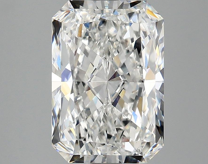 2.9 Carat Radiant Shaped Ideal Cut VVS2 IGI Certified Lab Grown Diamond