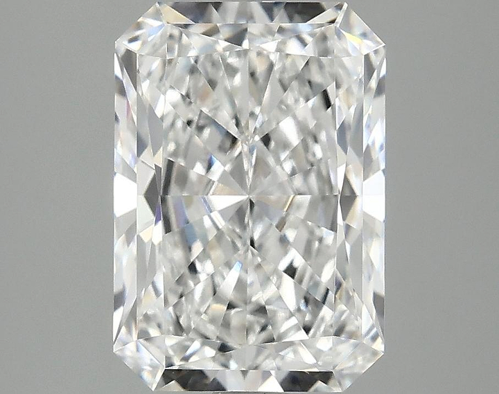 3.04 Carat Radiant Shaped Ideal Cut VVS2 IGI Certified Lab Grown Diamond