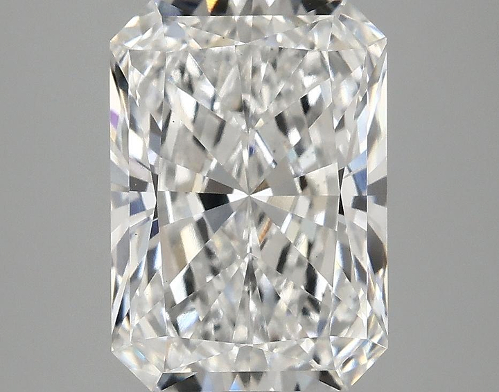3.08 Carat Radiant Shaped Ideal Cut VS1 IGI Certified Lab Grown Diamond