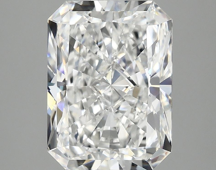 4.06 Carat Radiant Shaped Excellent Cut VS1 IGI Certified Lab Grown Diamond