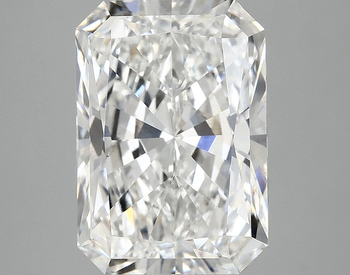 4.96 Carat Radiant Shaped Ideal Cut VS1 IGI Certified Lab Grown Diamond