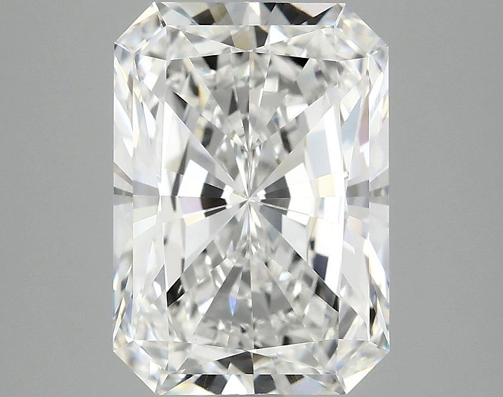 4.07 Carat Radiant Shaped Ideal Cut VVS2 IGI Certified Lab Grown Diamond