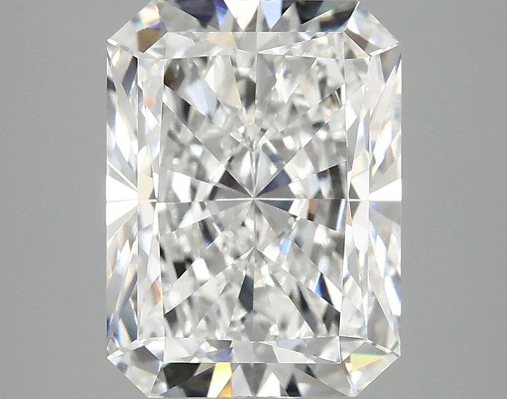 3.79 Carat Radiant Shaped Excellent Cut VVS2 IGI Certified Lab Grown Diamond