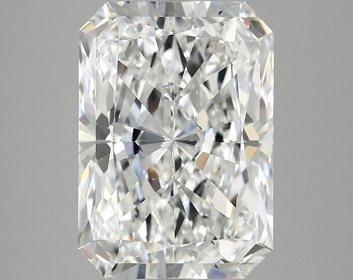 4.03 Carat Radiant Shaped Ideal Cut VVS2 IGI Certified Lab Grown Diamond