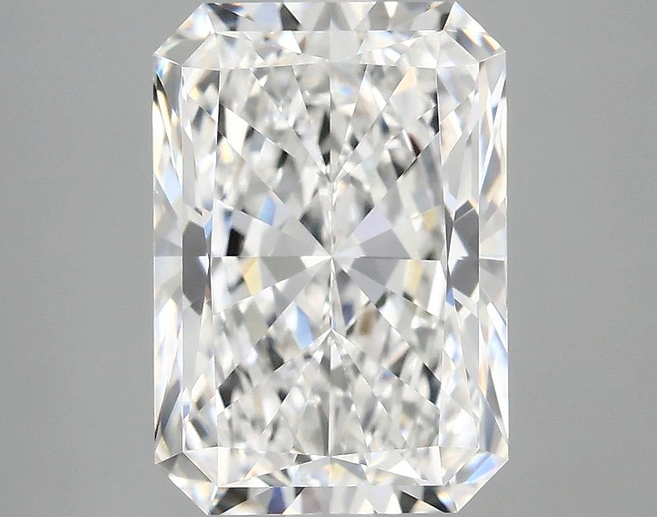 4.12 Carat Radiant Shaped Ideal Cut VVS2 IGI Certified Lab Grown Diamond