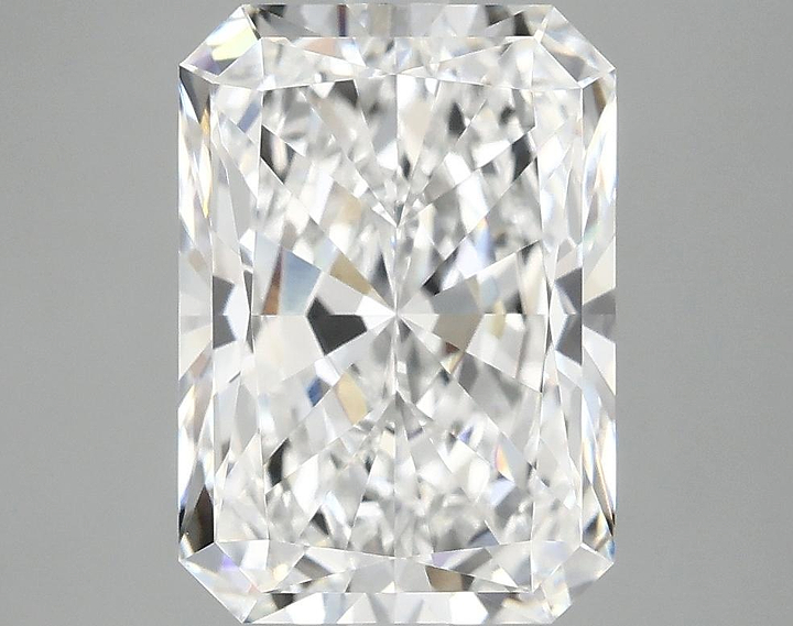 4.07 Carat Radiant Shaped Ideal Cut VVS2 IGI Certified Lab Grown Diamond