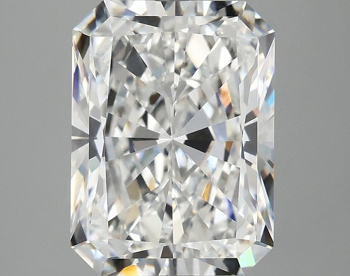 4.03 Carat Radiant Shaped Excellent Cut VS1 IGI Certified Lab Grown Diamond