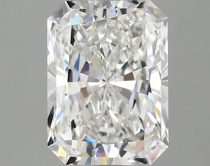 3.09 Carat Radiant Shaped Excellent Cut VS1 IGI Certified Lab Grown Diamond
