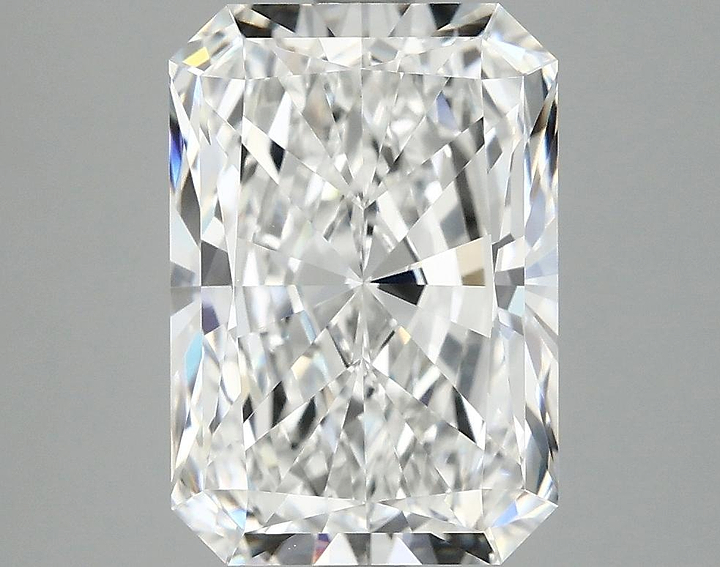 4.06 Carat Radiant Shaped Ideal Cut VVS2 IGI Certified Lab Grown Diamond