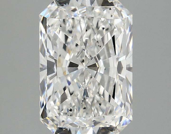 3.1 Carat Radiant Shaped Ideal Cut SI1 IGI Certified Lab Grown Diamond