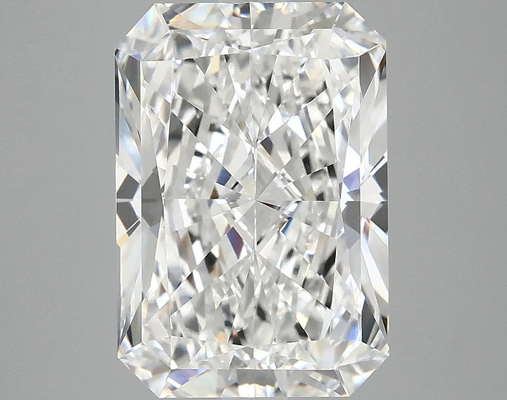 4.13 Carat Radiant Shaped Ideal Cut VVS2 IGI Certified Lab Grown Diamond