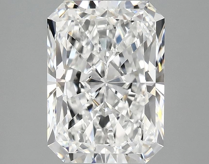 3.02 Carat Radiant Shaped Excellent Cut VVS2 IGI Certified Lab Grown Diamond