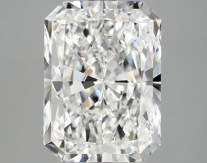 3.98 Carat Radiant Shaped Excellent Cut VVS2 IGI Certified Lab Grown Diamond