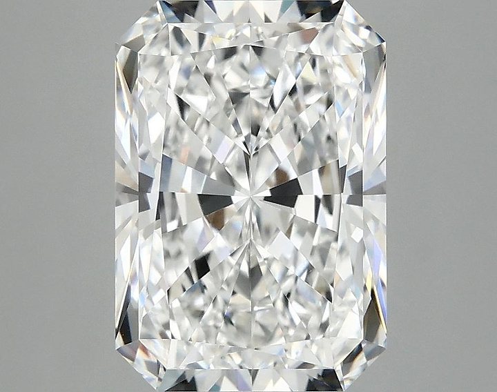 4.06 Carat Radiant Shaped Ideal Cut VVS2 IGI Certified Lab Grown Diamond