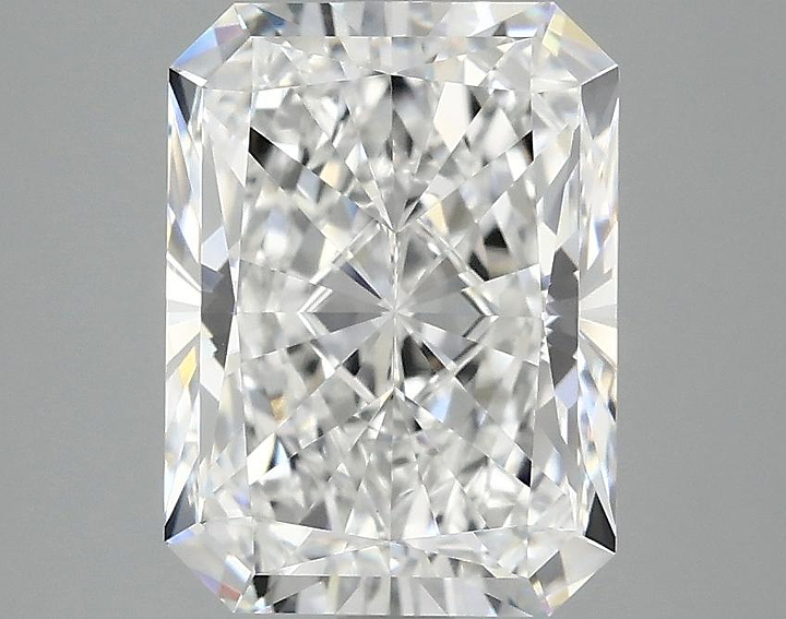 3.09 Carat Radiant Shaped Excellent Cut VS1 IGI Certified Lab Grown Diamond