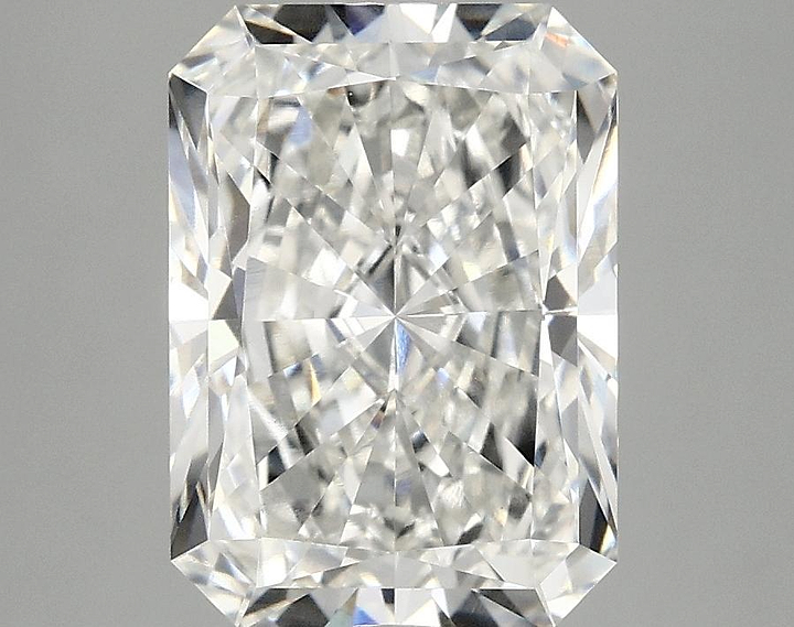 3.51 Carat Radiant Shaped Excellent Cut VS1 IGI Certified Lab Grown Diamond