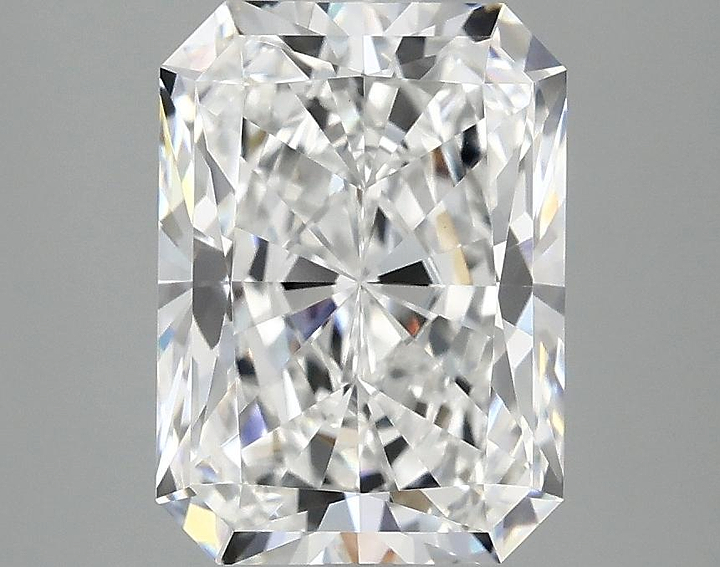 3.03 Carat Radiant Shaped Excellent Cut VVS2 IGI Certified Lab Grown Diamond