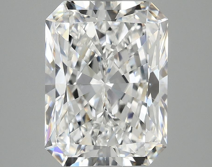 3.86 Carat Radiant Shaped Excellent Cut VVS2 IGI Certified Lab Grown Diamond