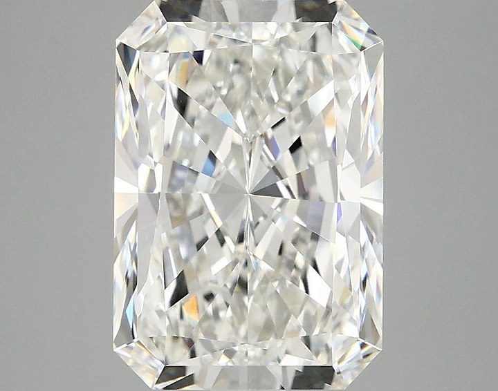 3.82 Carat Radiant Shaped Ideal Cut VVS2 IGI Certified Lab Grown Diamond