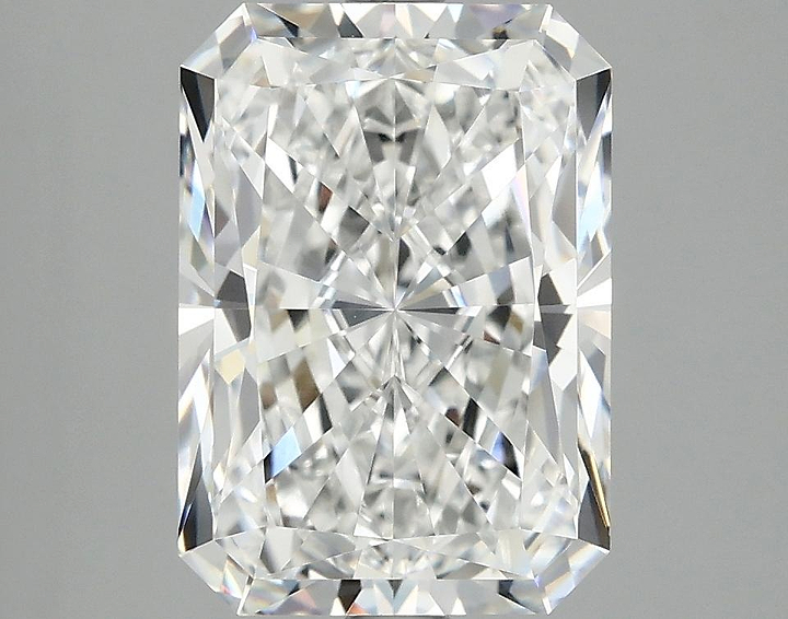4.07 Carat Radiant Shaped Ideal Cut VVS2 IGI Certified Lab Grown Diamond