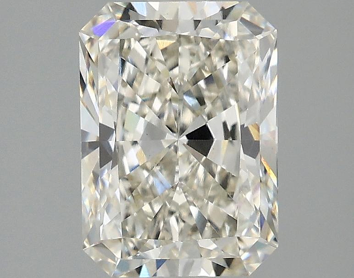 2.1 Carat Radiant Shaped Excellent Cut VS1 IGI Certified Lab Grown Diamond